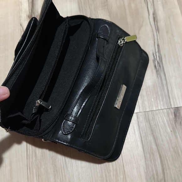 Black purse/wallet - Picture 8 of 12